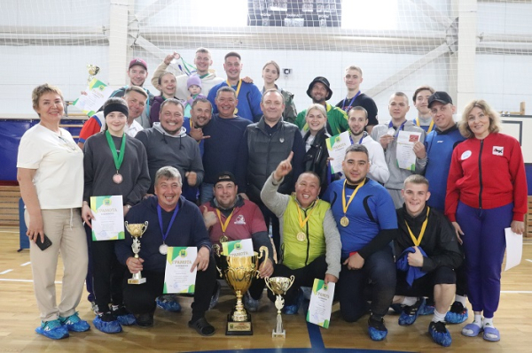 Команда Уриковского МО завоевала кубок летних районных сельских игр 
